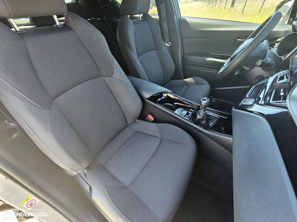 Toyota C-HR 1.2T Comfort+P.Style - 26