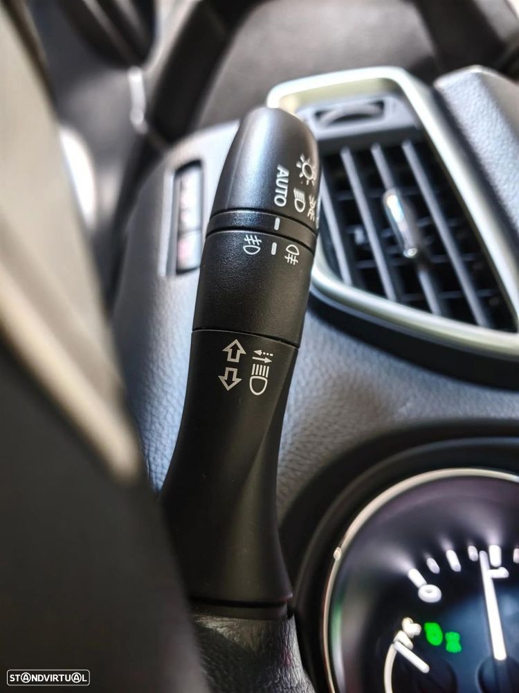 Nissan Qashqai 1.5 dCi N-Connecta - 16