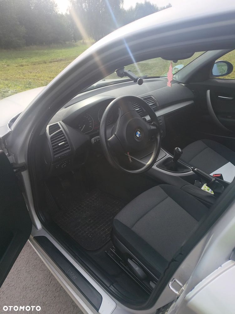 BMW Seria 1 - 12