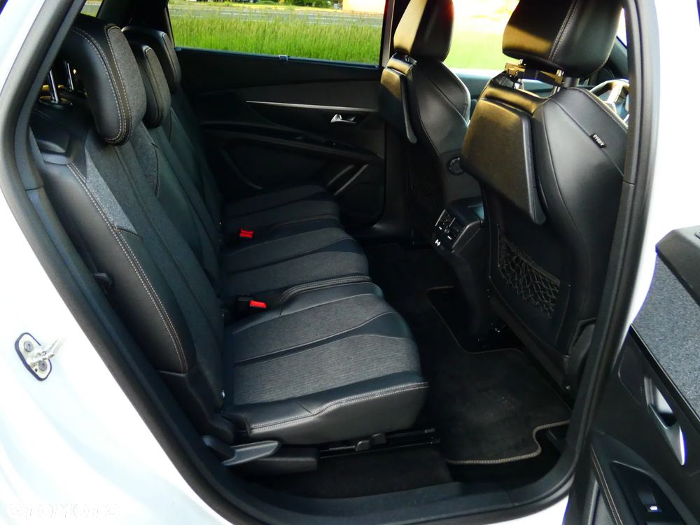 Peugeot 5008 - 17
