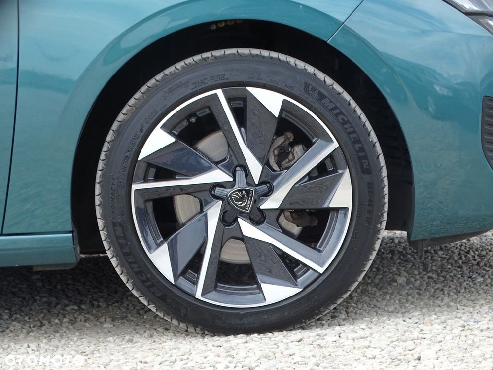 Peugeot 308 - 33