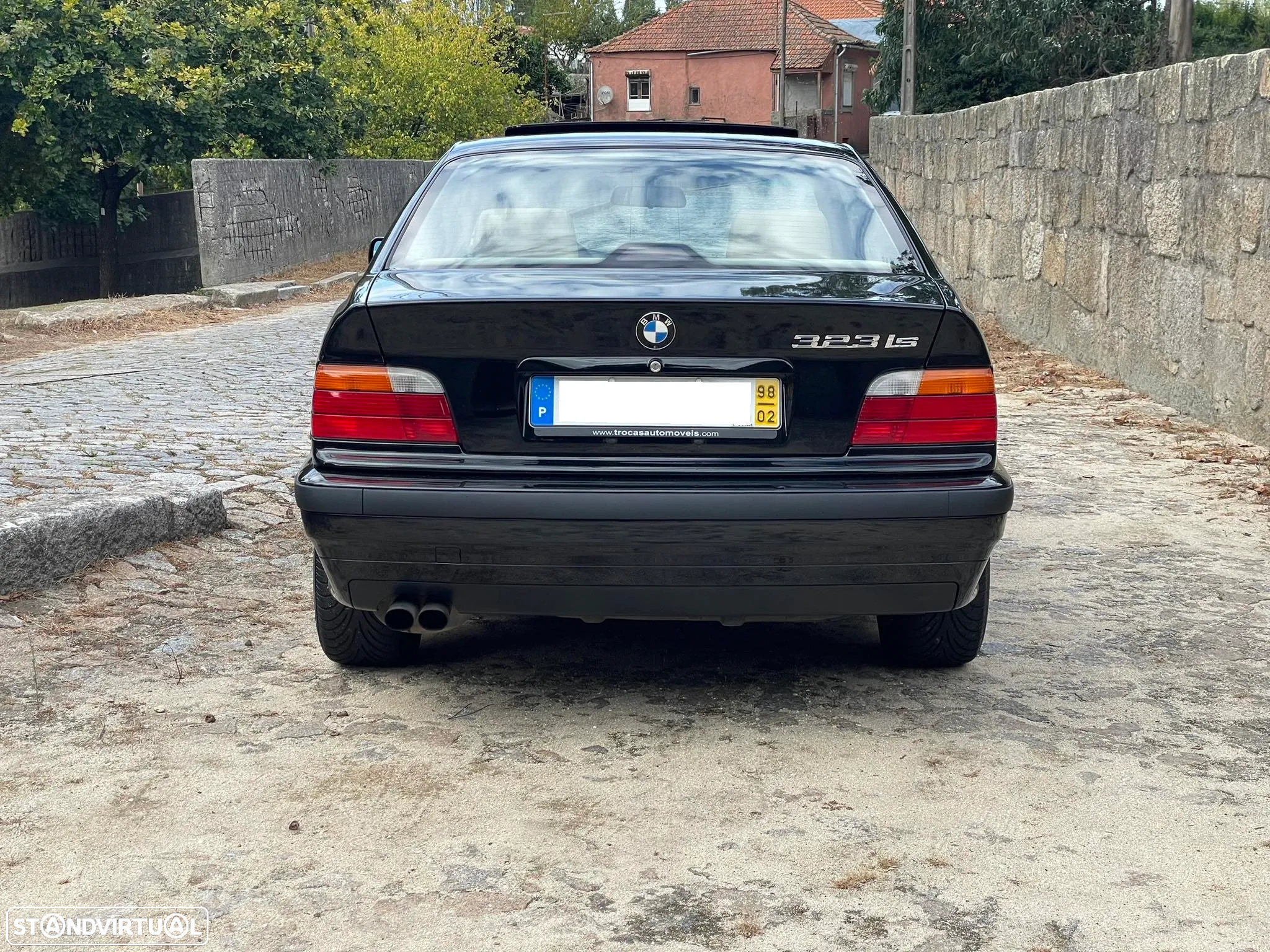 BMW 323 - 6