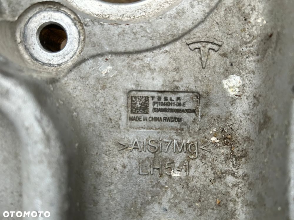 TESLA MODEL 3 ZWROTNICA WAHACZ ZAWIESZENIE PRZÓD TYŁ - 2