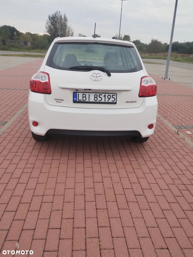 Toyota Auris 2.0 D-4D Premium - 5