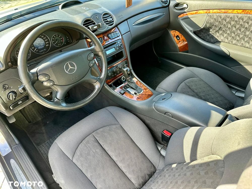 Mercedes-Benz CLK - 13