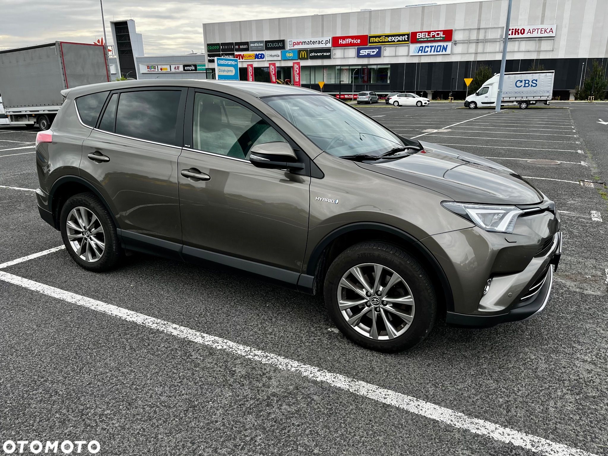 Toyota RAV4 - 1