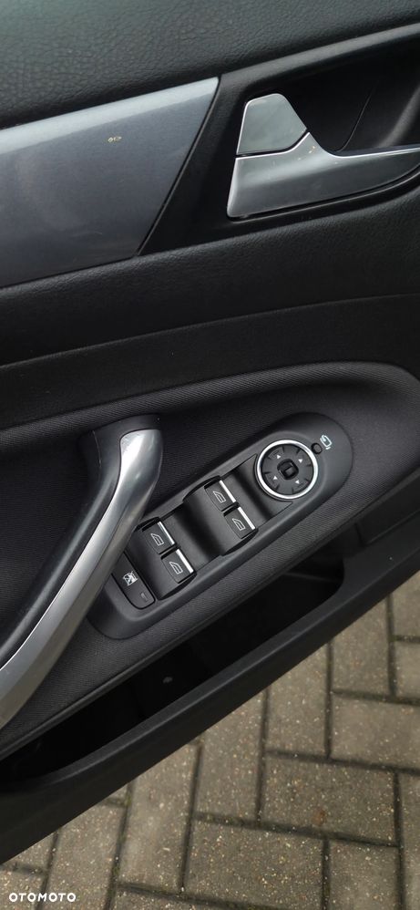 Ford Mondeo 1.6 EcoBoost Start-Stopp Titanium S - 22