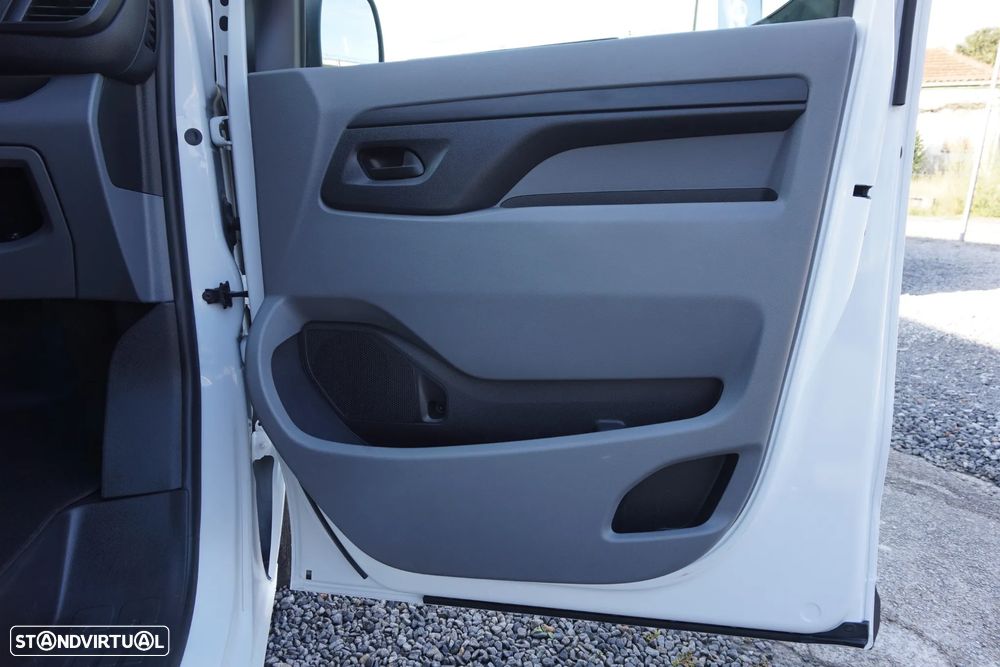 Opel Vivaro 2.0 cdti 145 L3H1 Essentia IVA dedutível - 24