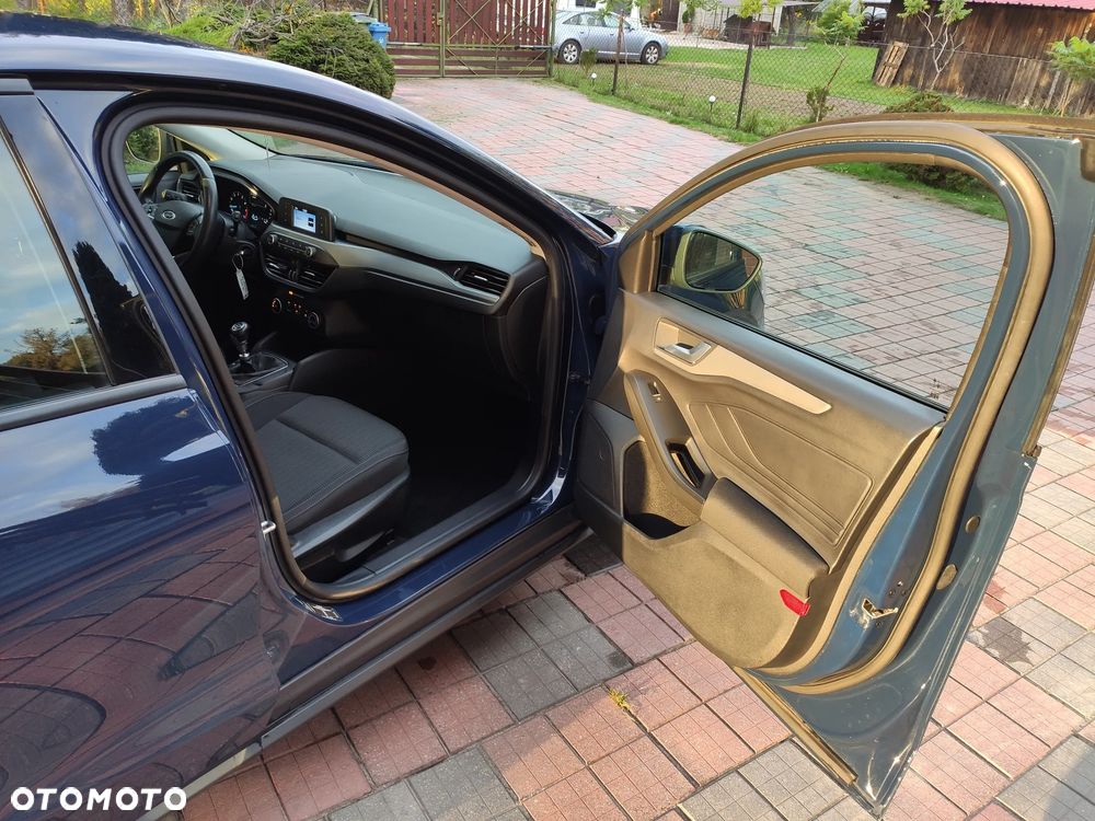 Ford Focus 1.0 EcoBoost Trend Edition - 18