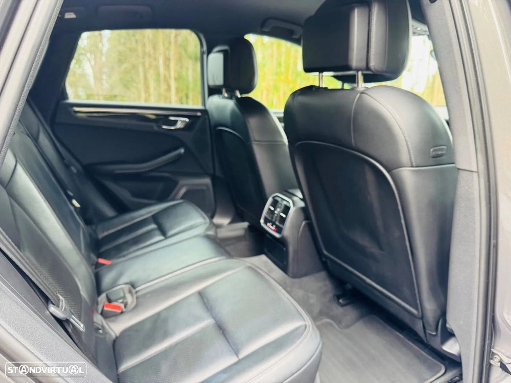 Porsche Macan S - 54