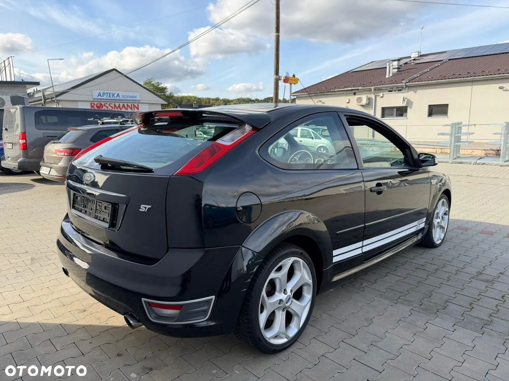 Ford Focus 2.5 ST - 8