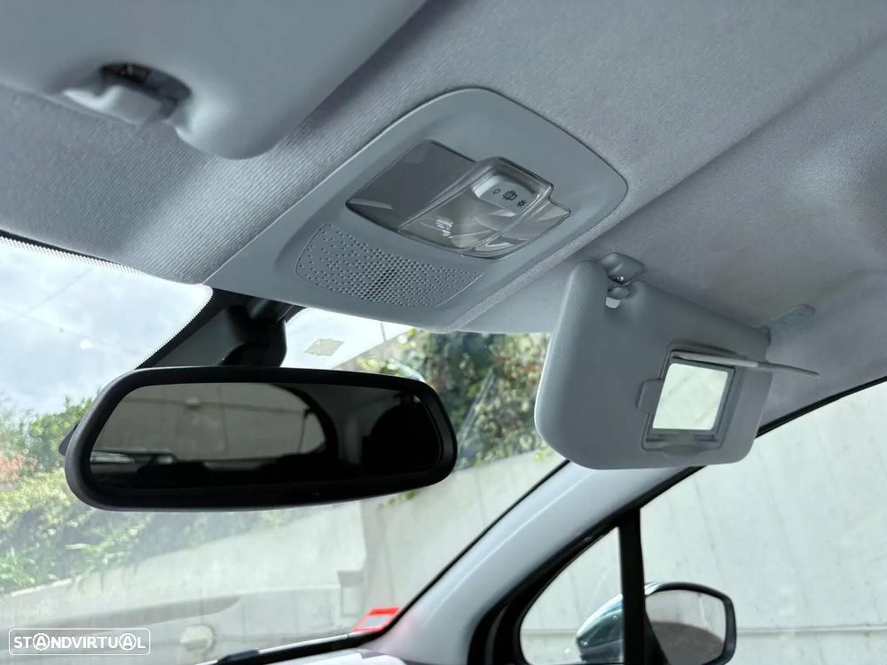 Peugeot 208 1.6 BlueHDi Style - 48