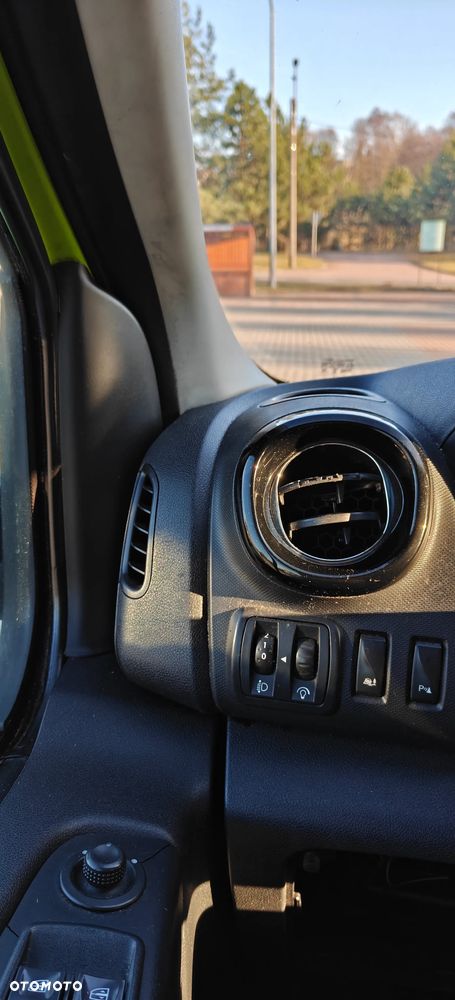 Opel Vivaro L2H1 2,9t Edition Business - 19