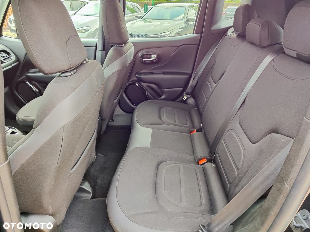 Jeep Renegade 1.4 MultiAir Night Eagle - 16
