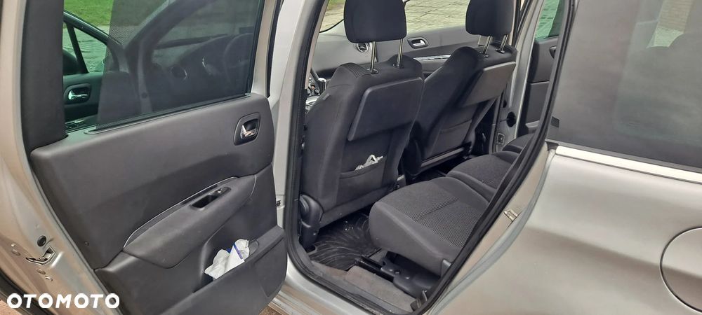 Peugeot 5008 e-HDI 115 ETG6 Stop&Start Active - 10