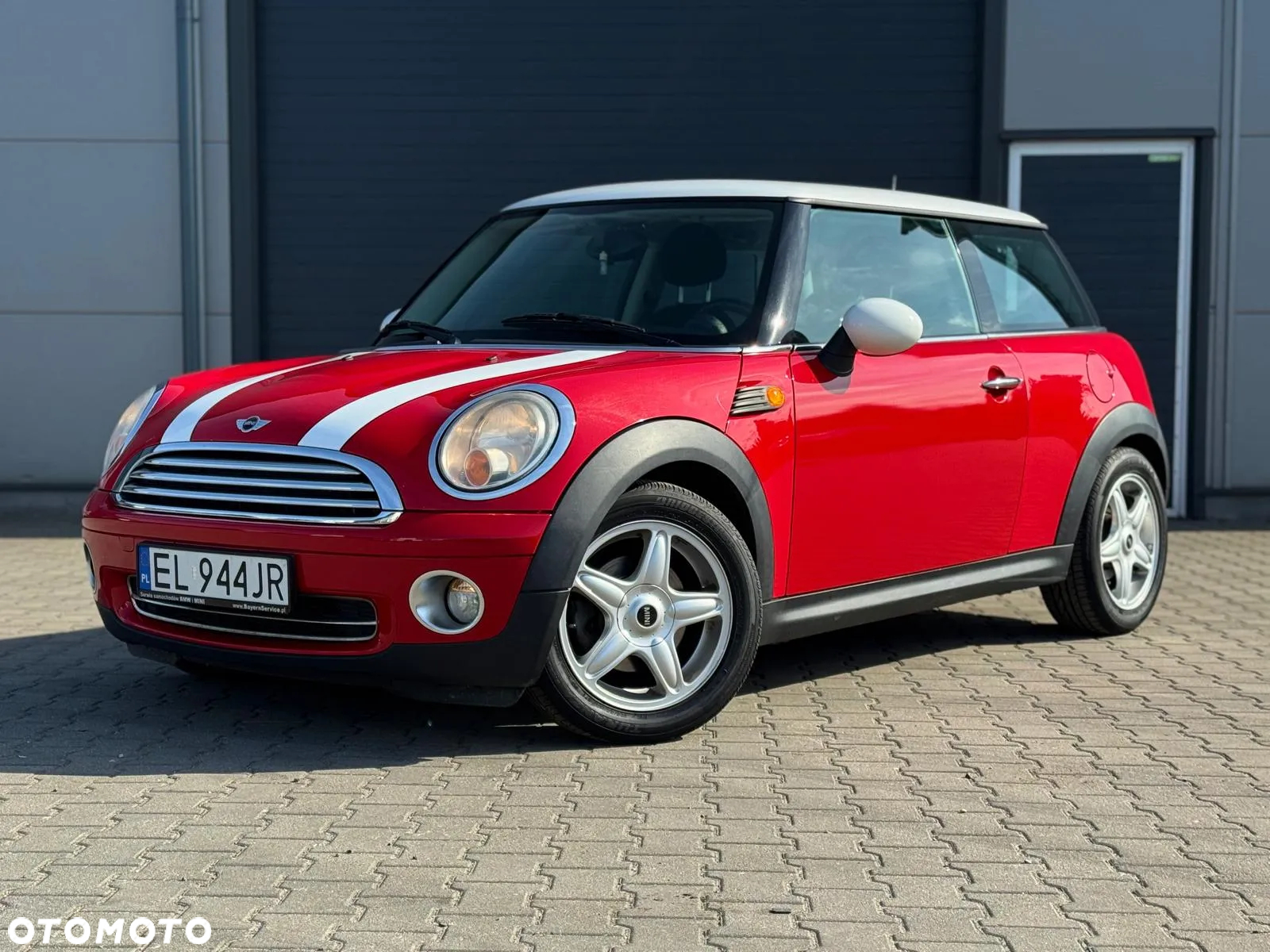 MINI Cooper Standard - 2