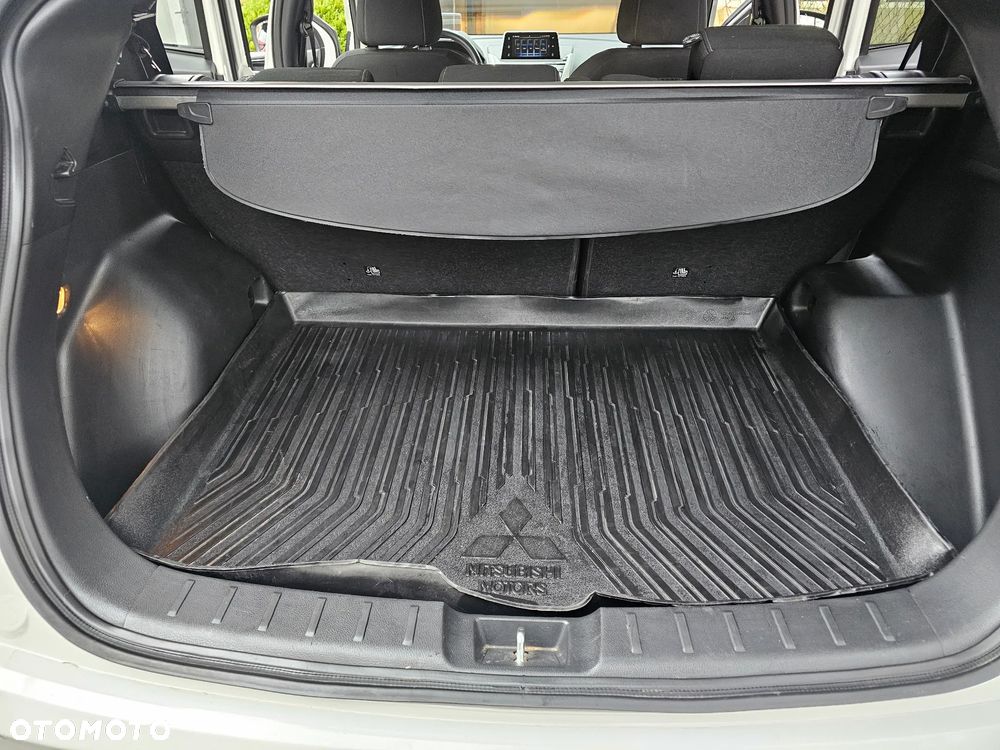 Mitsubishi Eclipse Cross 1.5 T Intense - 25