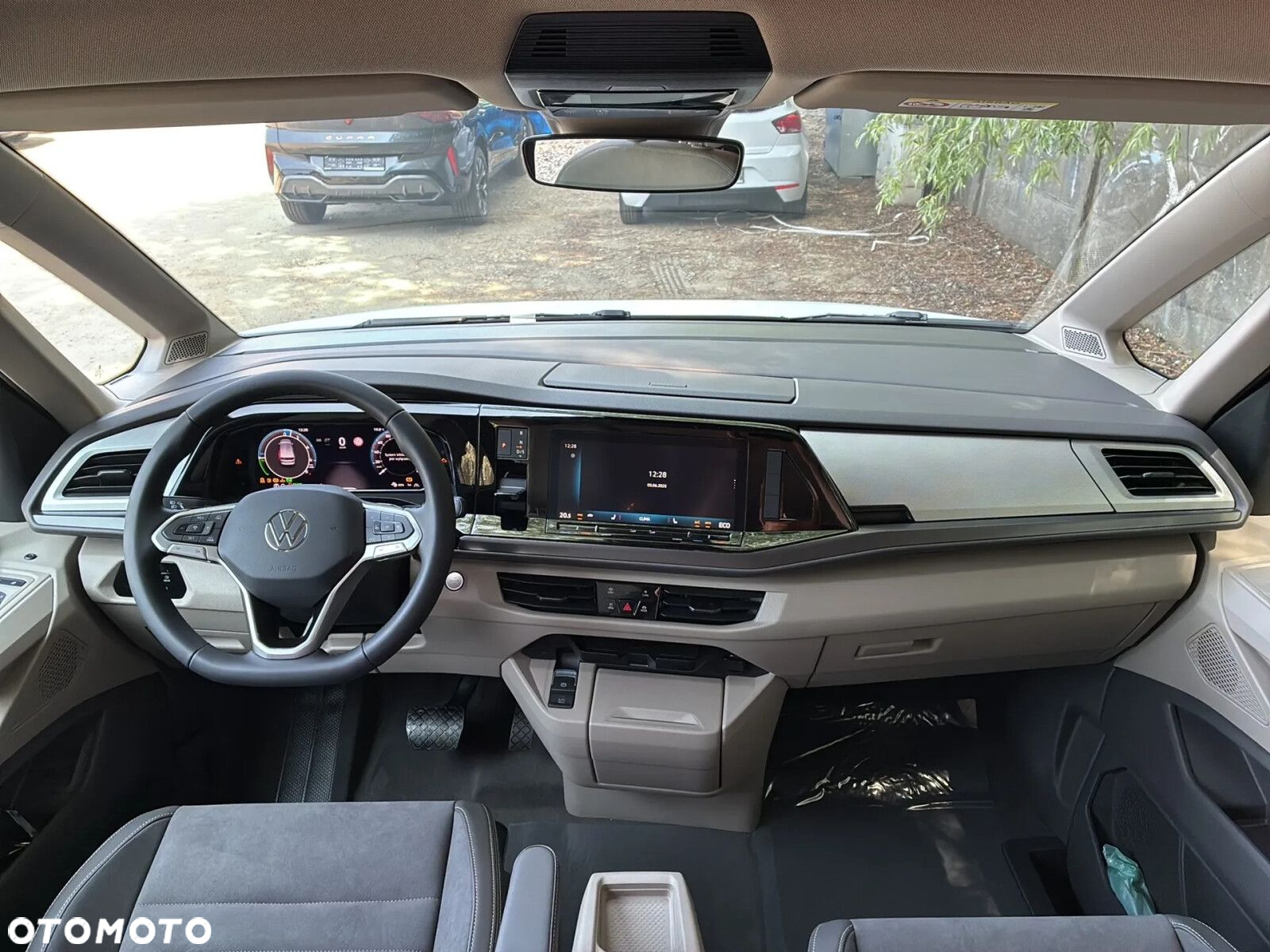 Volkswagen California - 12