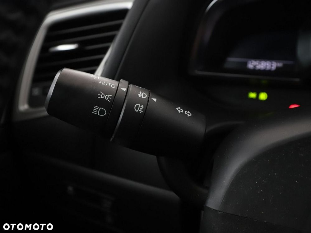Mazda 3 SKYACTIV-G 120 KIZOKU - 32
