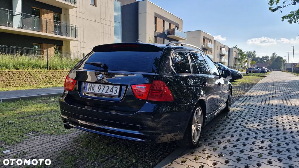 BMW Seria 3 320i - 3