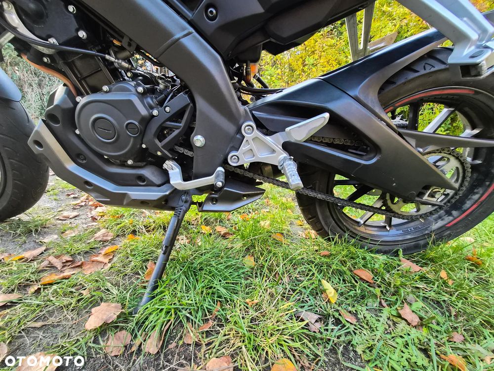 Yamaha MT - 5