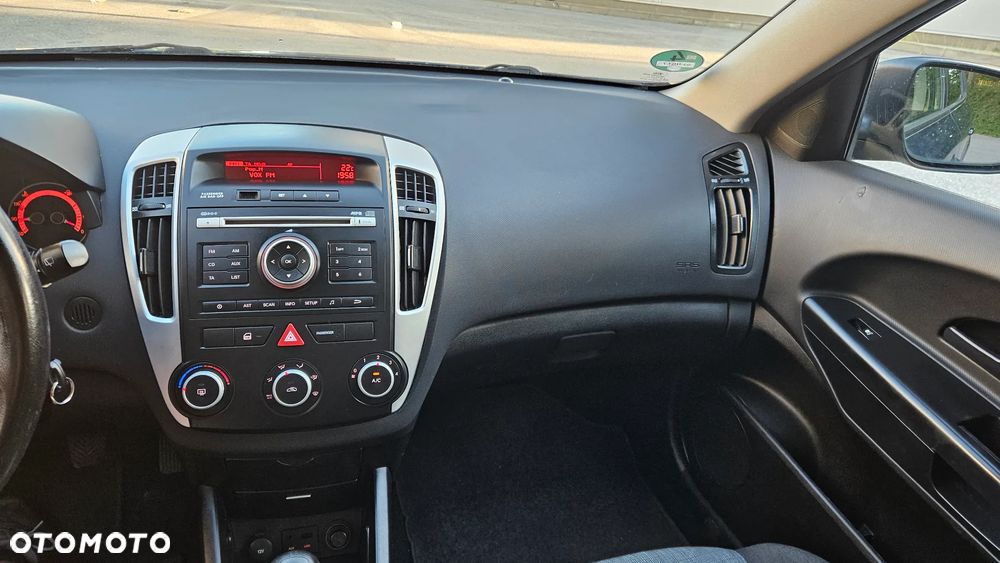 Kia Ceed - 26