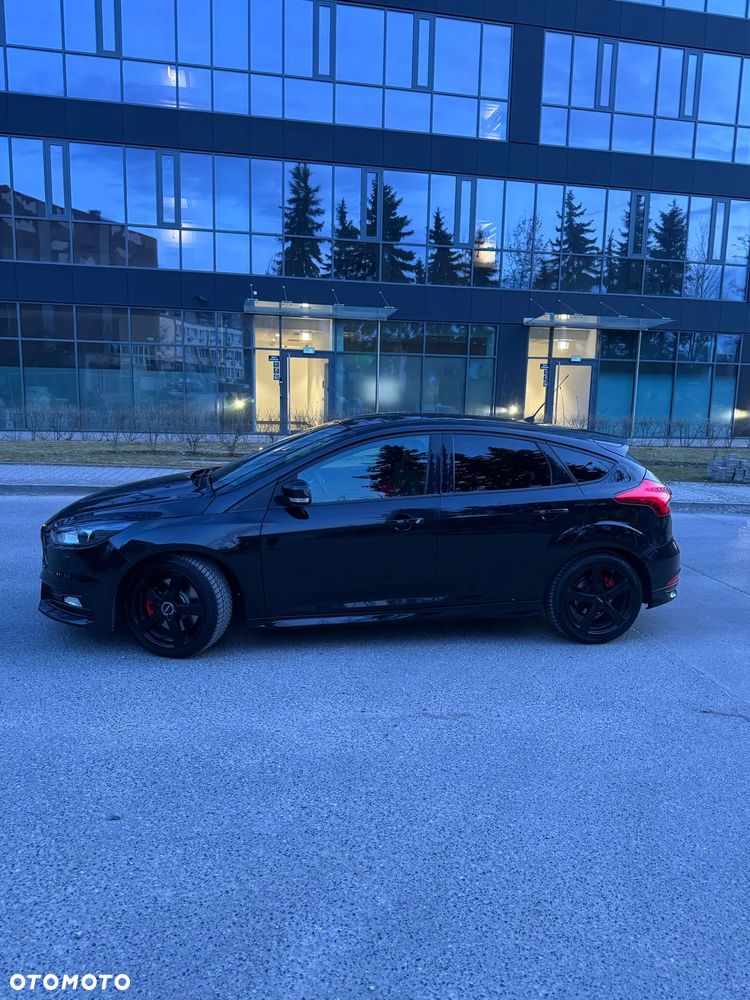 Ford Focus 2.0 TDCi ST - 9