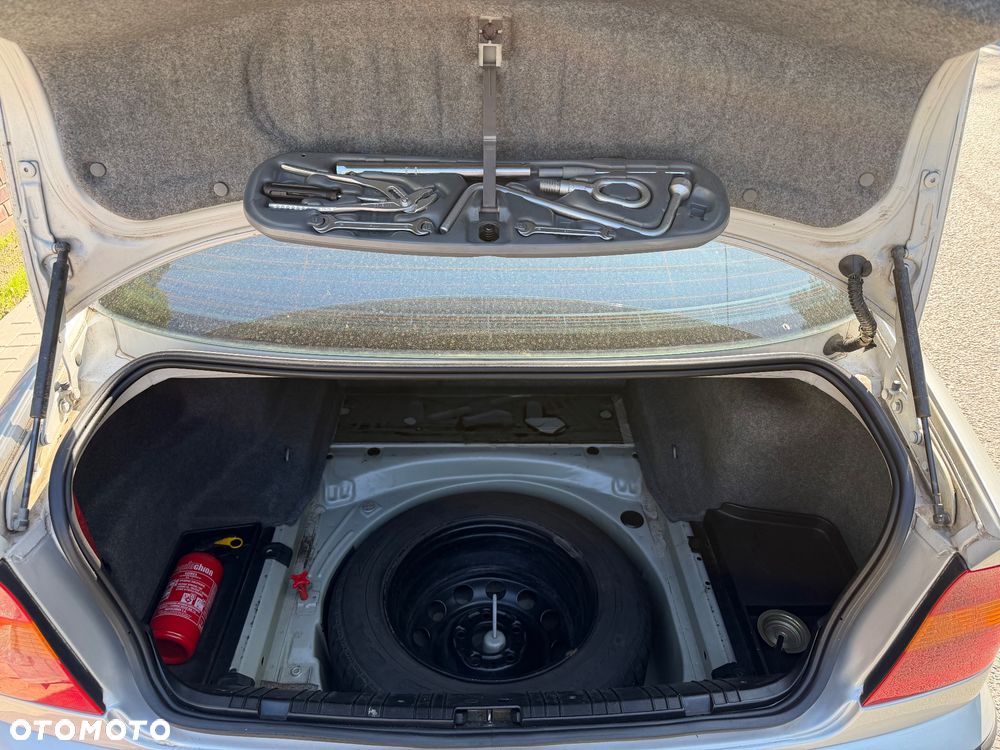 BMW Seria 3 - 26
