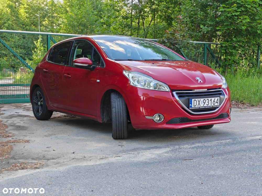 Peugeot 208 - 2