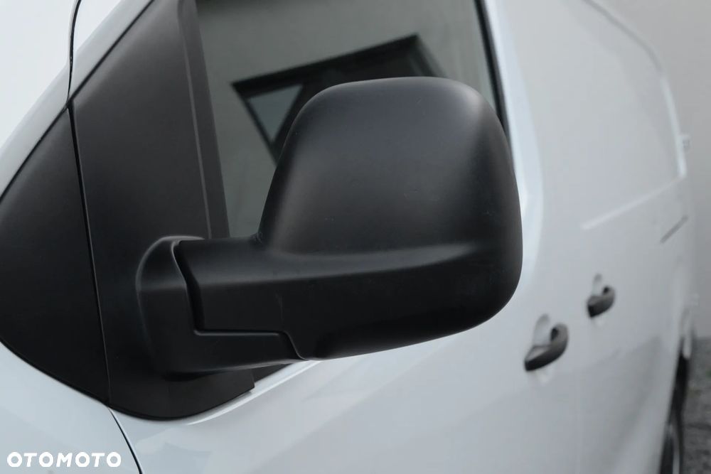 Opel Vivaro - 17