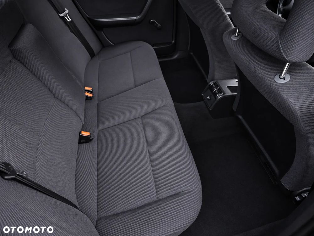 Audi 100 2.6 E - 20