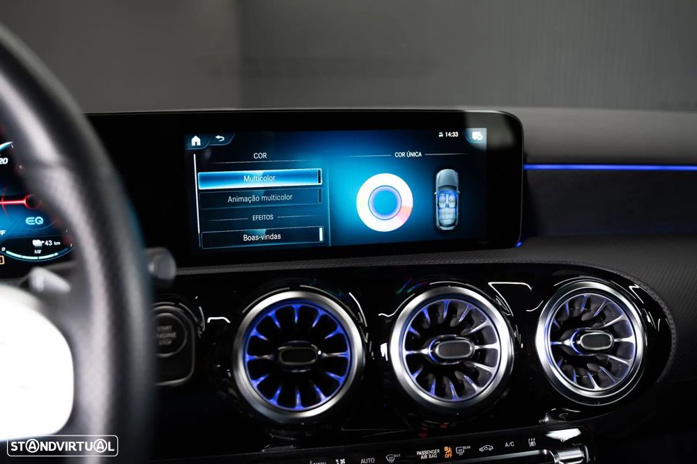 Mercedes-Benz A 250 e AMG Line - 28