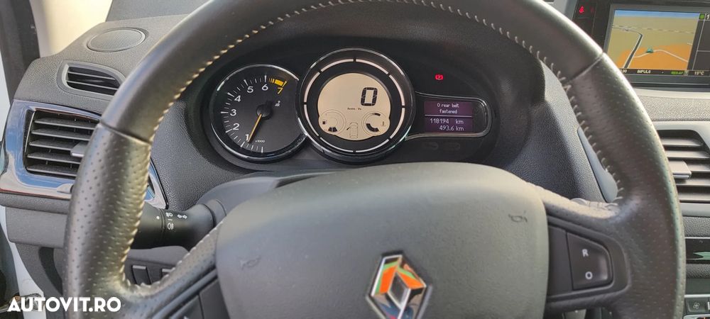 Renault Megane ENERGY TCe 130 Start & Stop Bose Edition - 10