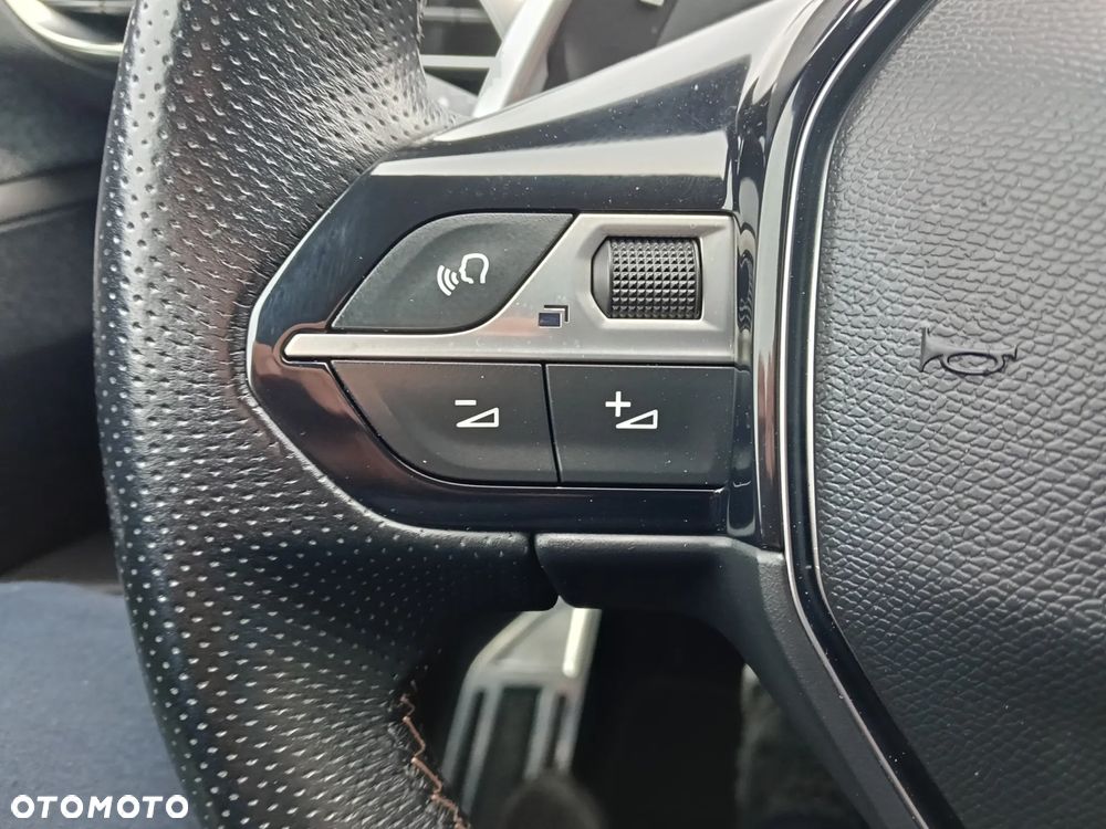 Peugeot 3008 1.6 BlueHDi Crossway S&S EAT6 - 26