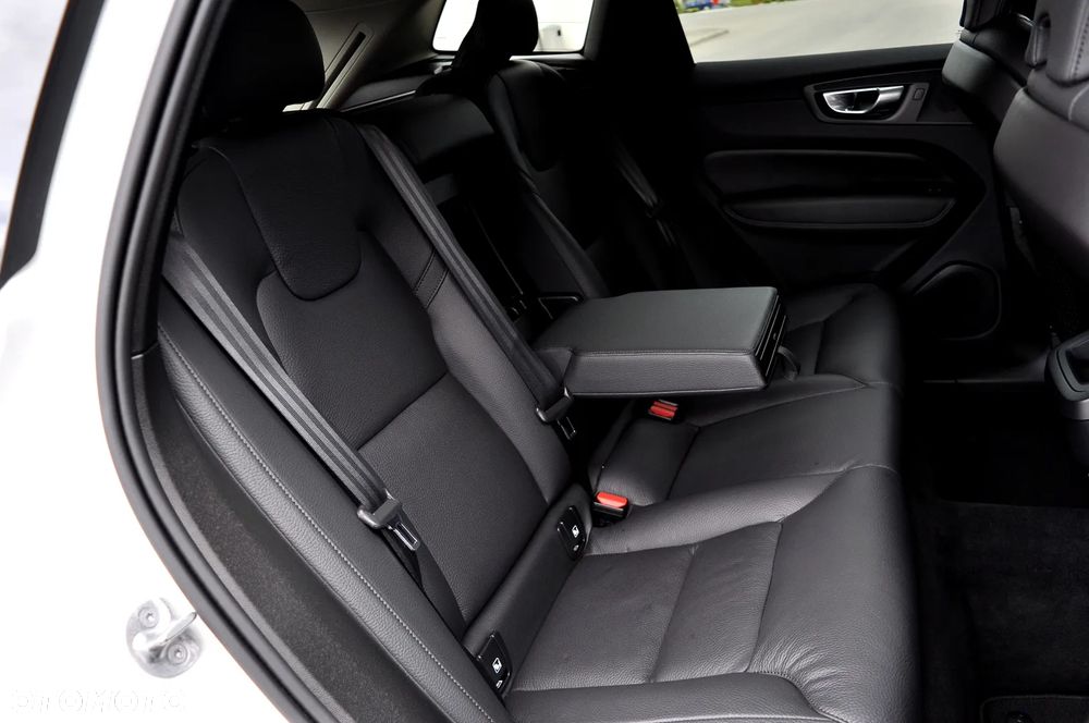 Volvo XC 60 B5 B AWD Geartronic Inscription - 23
