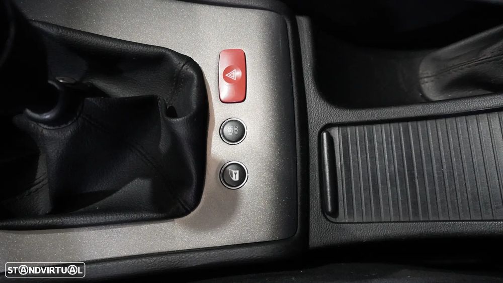 Alfa Romeo 159 1.9 JTD 16V Distinctive - 17