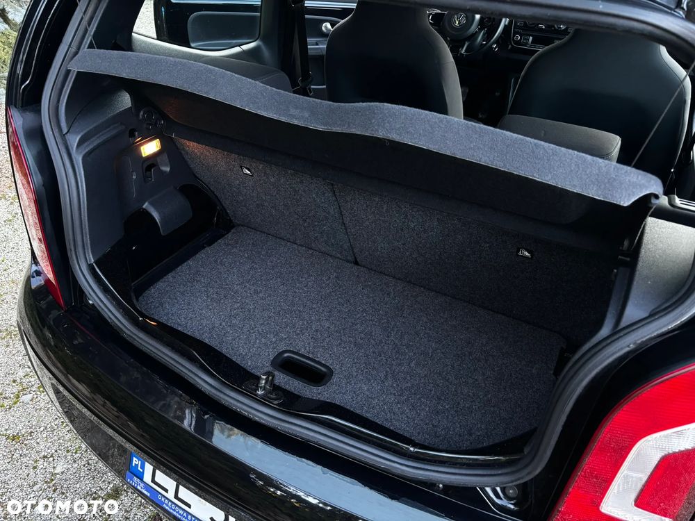 Volkswagen up! - 24