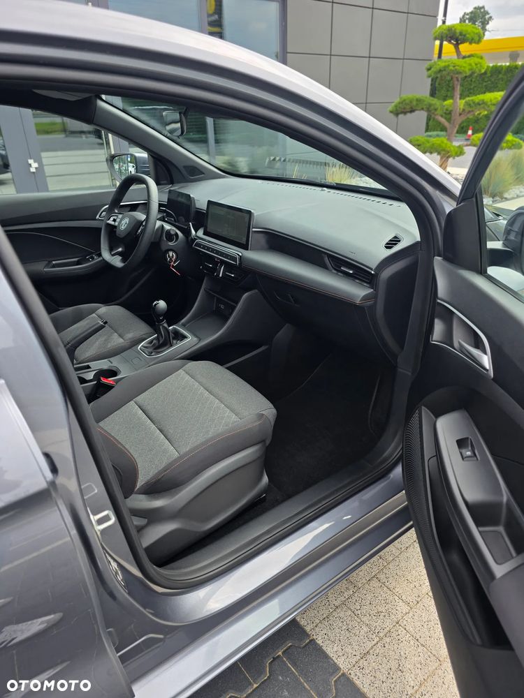 MG MG3 1.5 Excite - 22