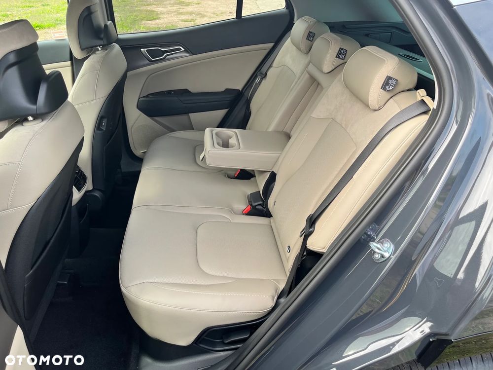 Kia Sportage 1.6 T-GDI HEV Business Line 2WD - 34