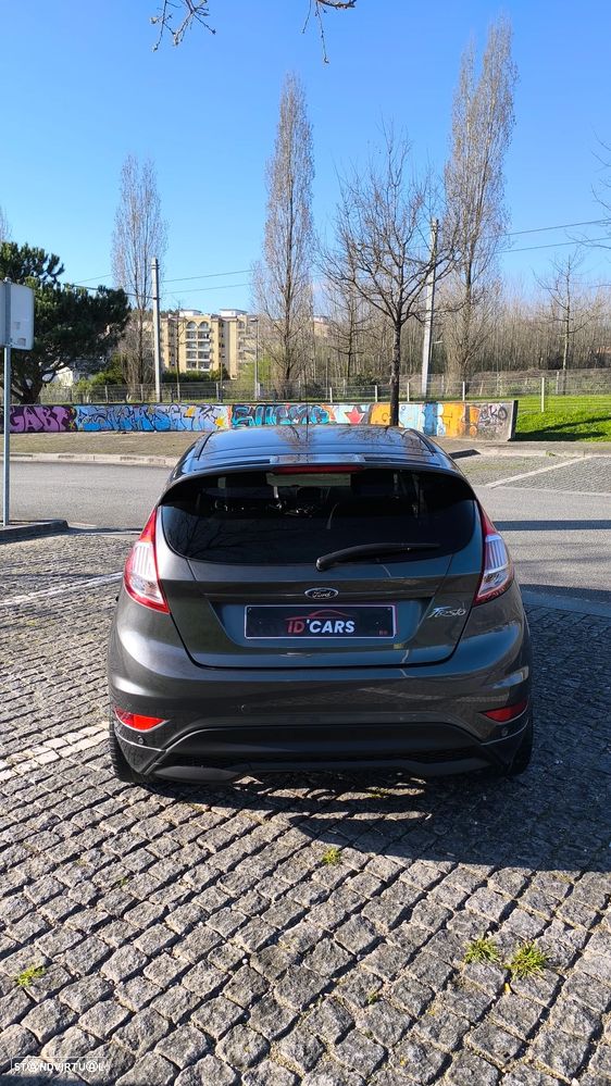 Ford Fiesta 1.5 TDCi S&S ST-LINE - 5