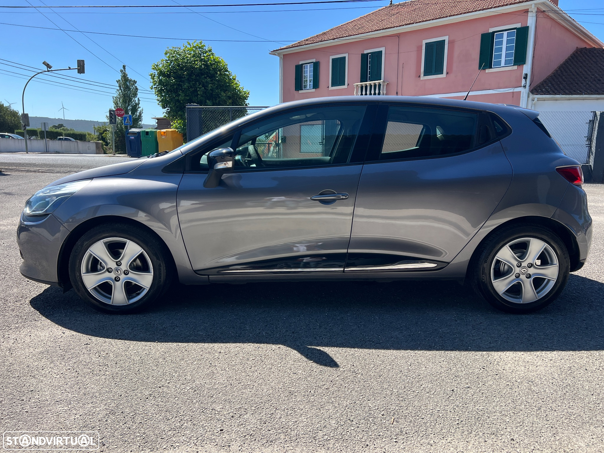 Renault Clio 1.5 dCi Dynamique S - 23