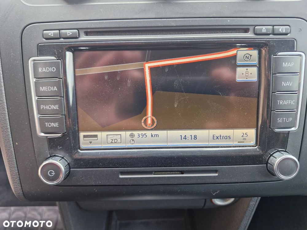 Volkswagen Touran 2.0 TDI DPF DSG R-Line Edition - 16