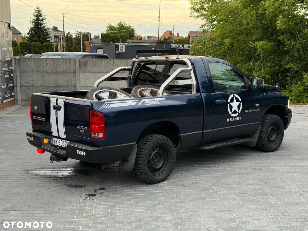 Dodge RAM - 8
