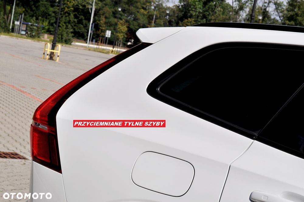 Volvo XC 60 B5 B AWD Plus Dark - 33