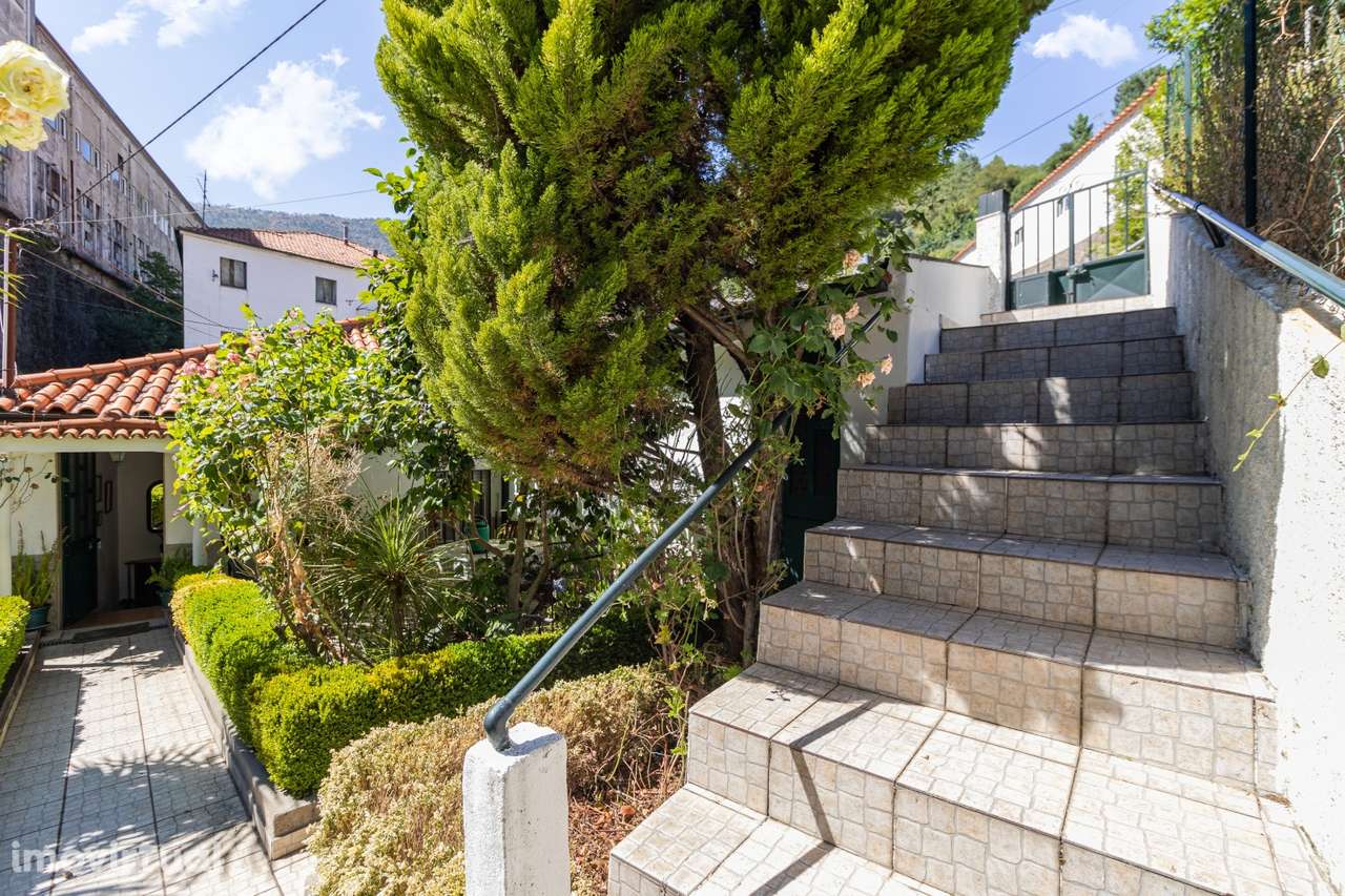 Moradia T2 com exterior – PRONTA A HABITAR - Grande imagem: 2/31