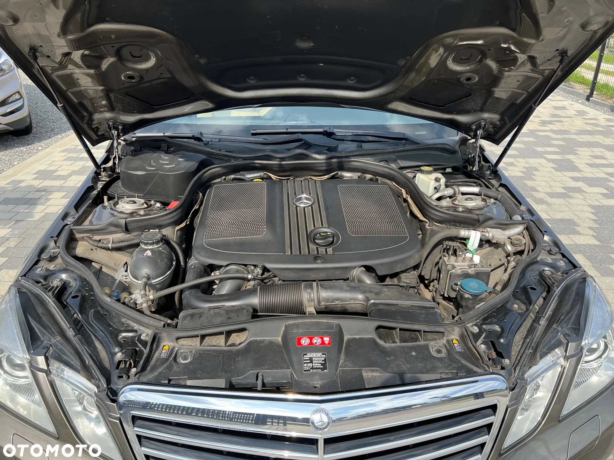 Mercedes-Benz Klasa E 220 CDI BlueEff Avantgarde - 14