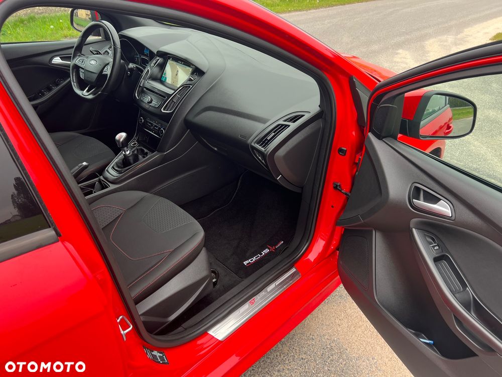 Ford Focus 1.0 EcoBoost ST-Line ASS - 10