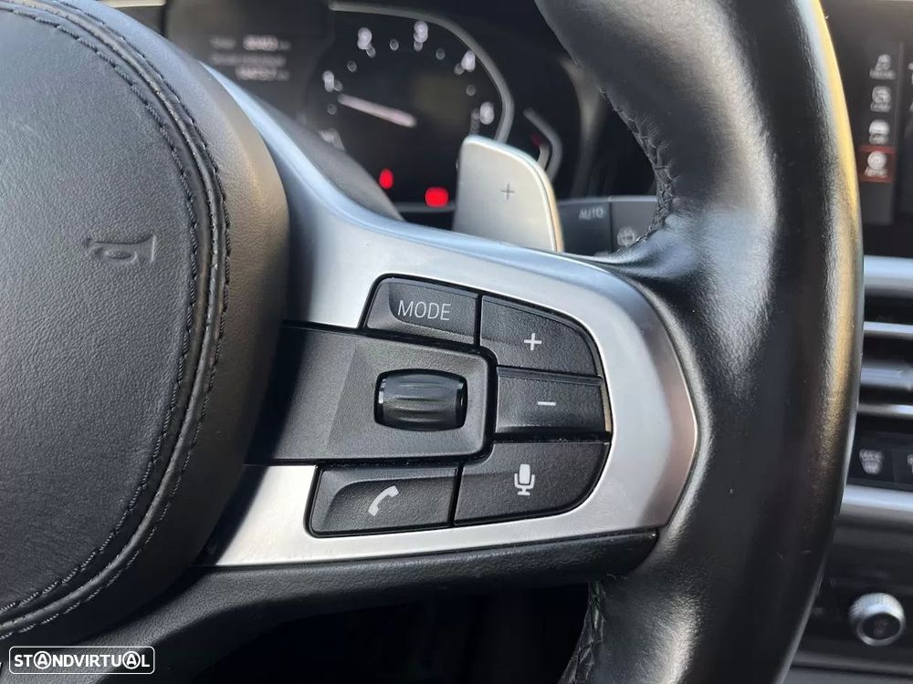 BMW 320 d Pack M Auto - 19