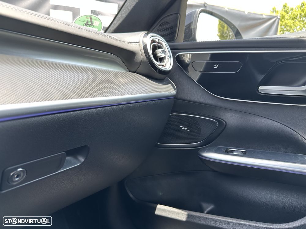 Mercedes-Benz C 300 e AMG Line - 43