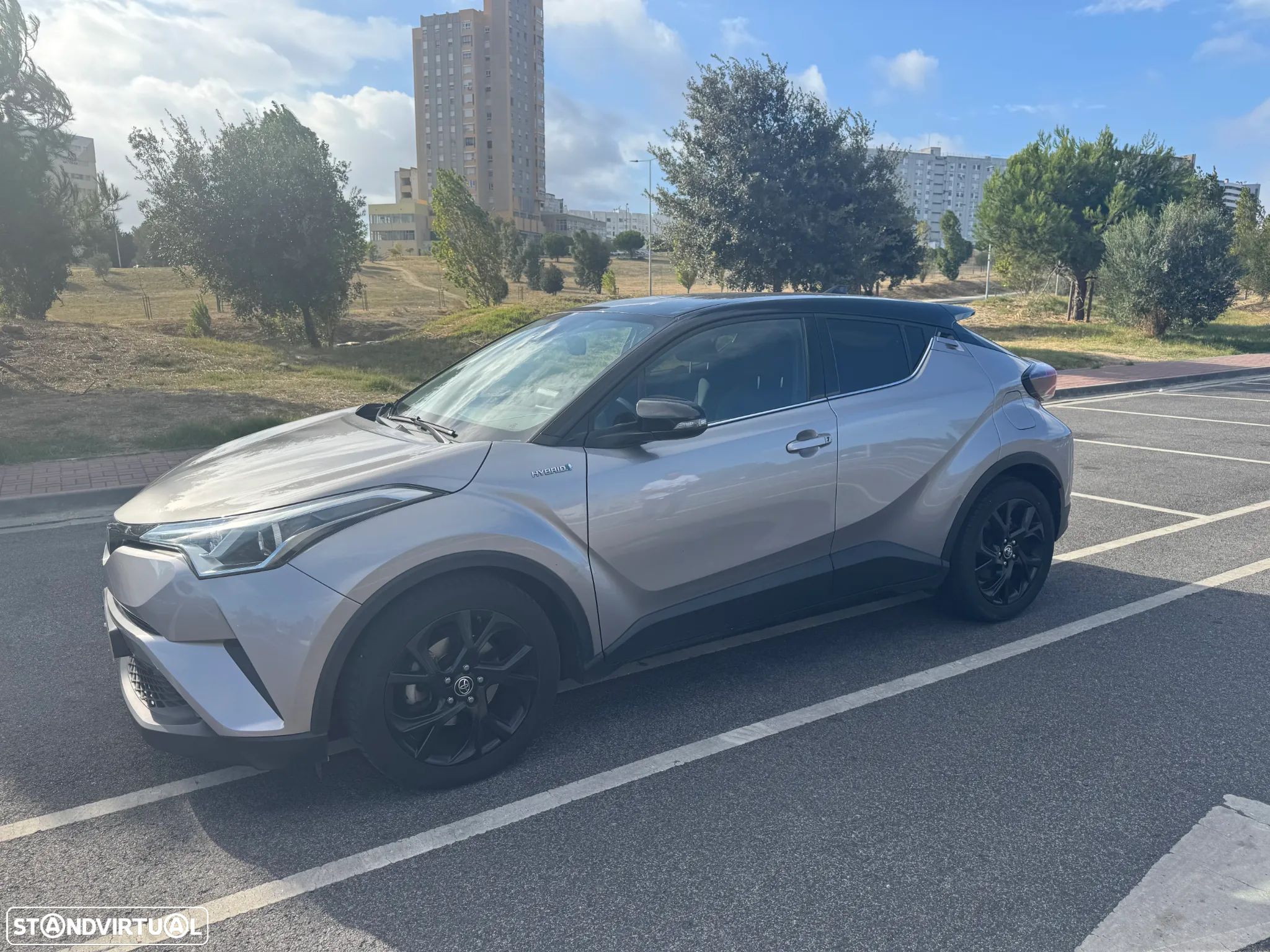 Toyota C-HR 1.8 HSD Comfort - 1